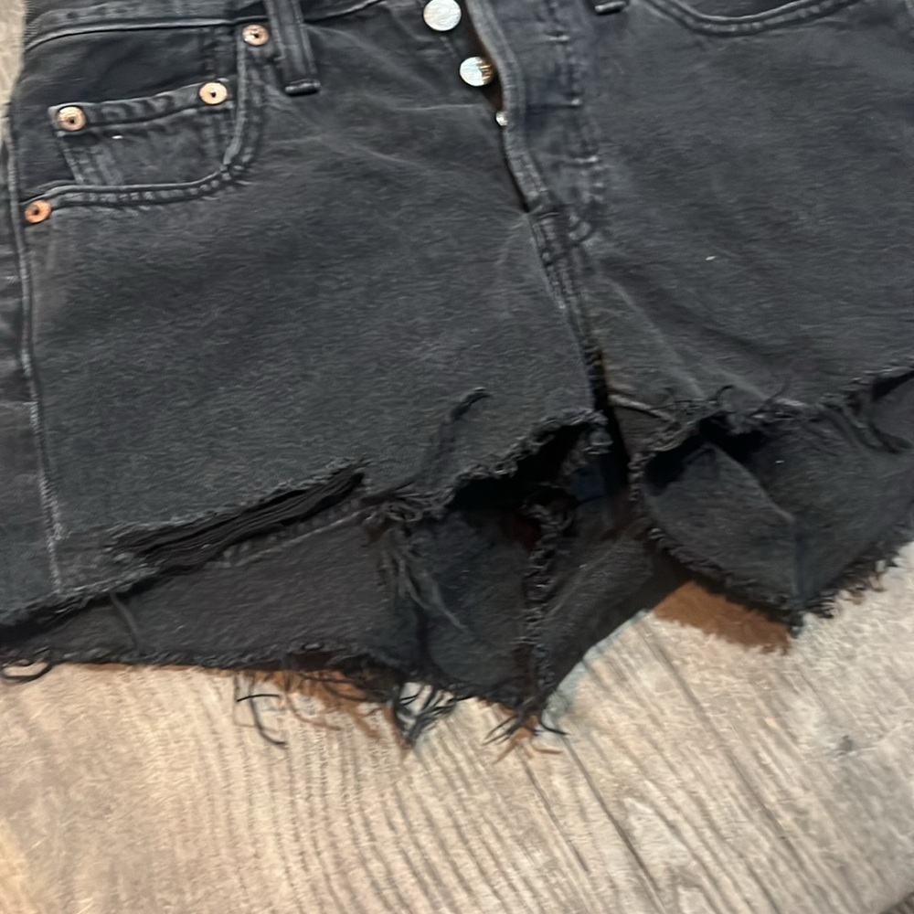 Levi’s black wash cutoff high rise jean shorts size 24 button fly - Picture 3 of 10